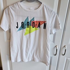 Boys Medium Jordan Tshirt